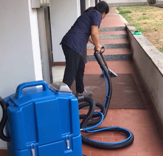 Features split top 02